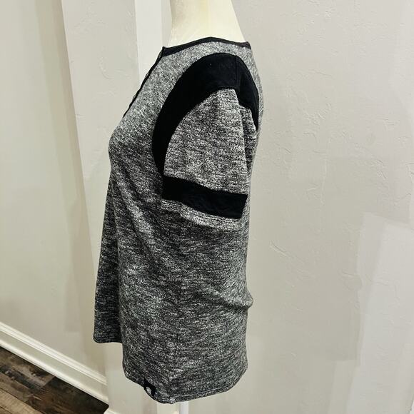 Rock & Republic Henley T Shirt/ Women’s Small Gray 100% Cotton - Picture 3 of 5